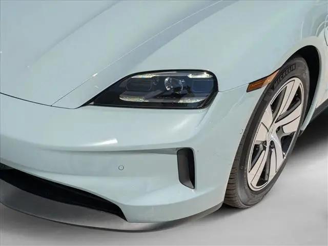 2025 Porsche Taycan Taycan