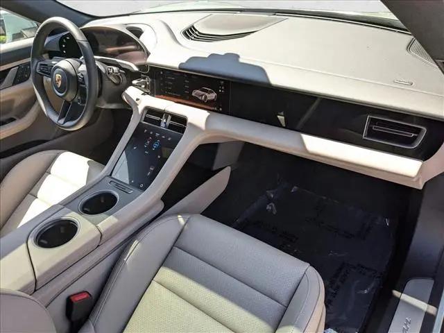 2025 Porsche Taycan Taycan