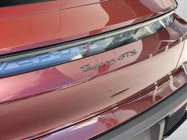 2022 Porsche Taycan GTS