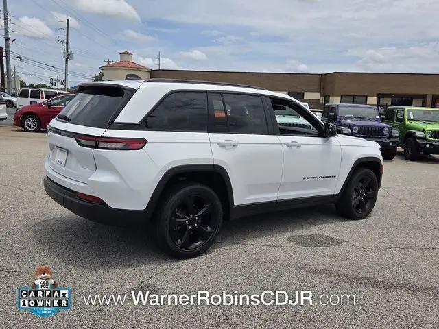 2023 Jeep Grand Cherokee Altitude 4x4