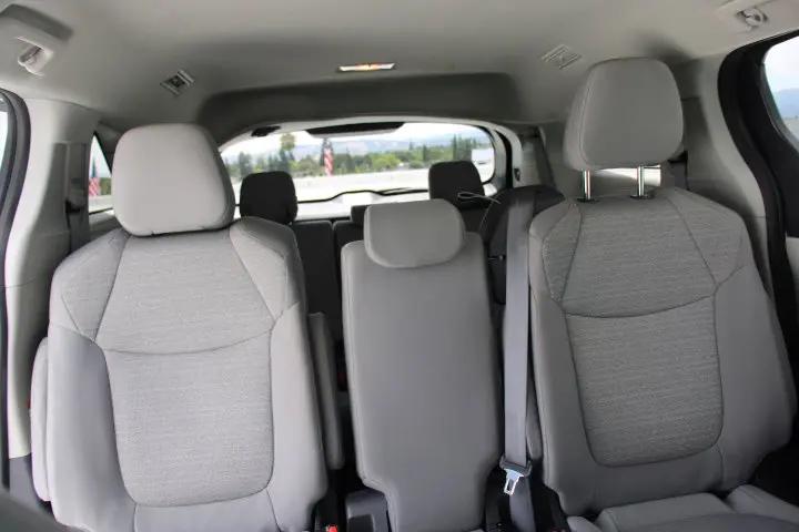 2023 Toyota Sienna LE