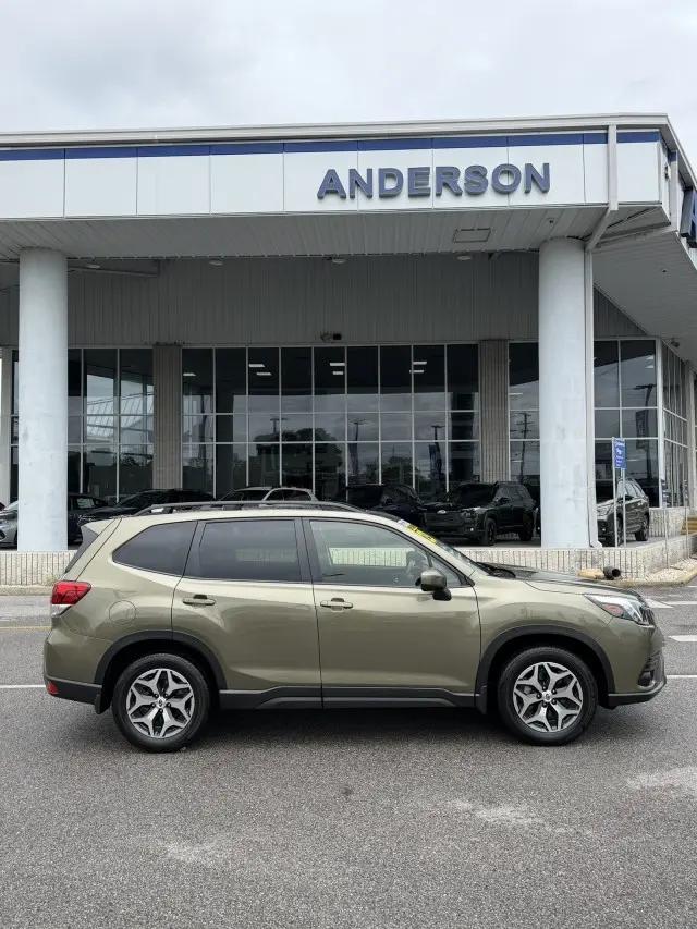 2023 Subaru Forester Premium