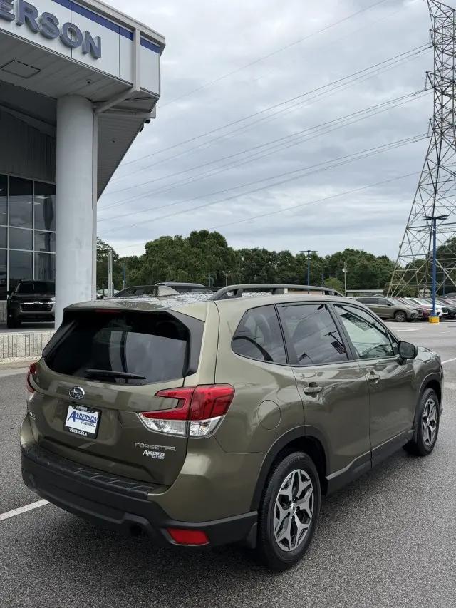 2023 Subaru Forester Premium