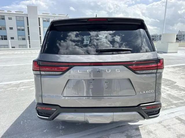 2024 Lexus LX Luxury