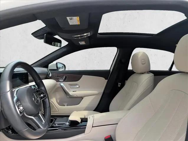 2022 Mercedes-Benz A 220 A 220