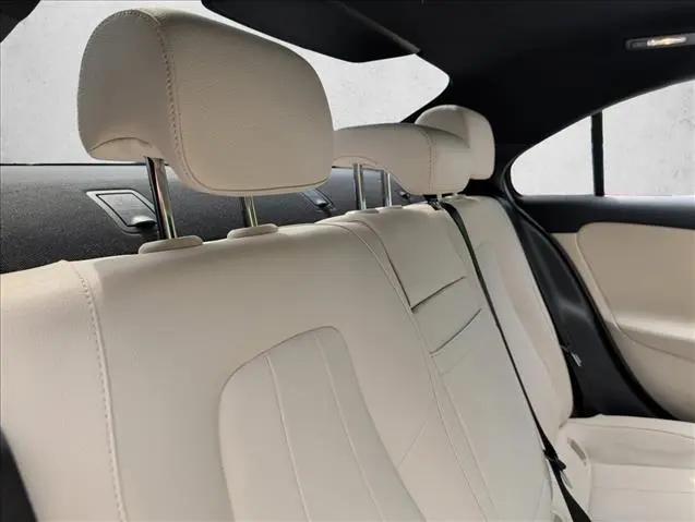 2022 Mercedes-Benz A 220 A 220