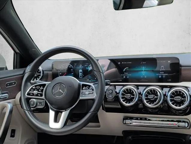 2022 Mercedes-Benz A 220 A 220