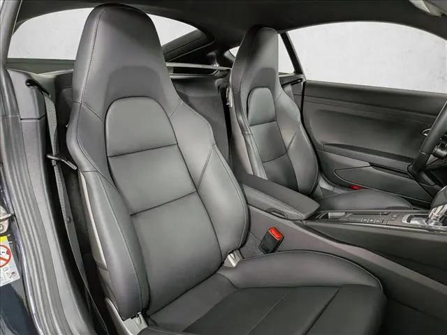 2025 Porsche 718 Cayman S