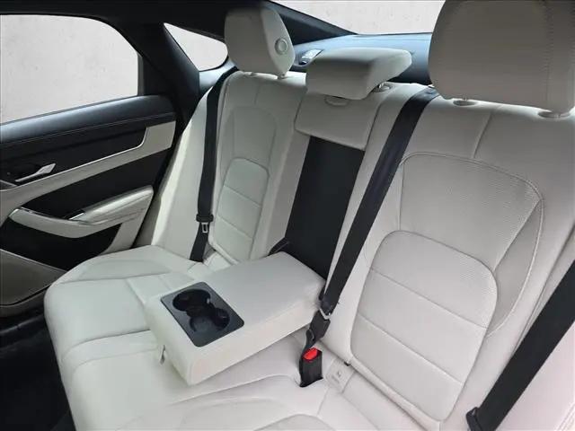 2024 Jaguar XF R-Dynamic SE P250 AWD Automatic