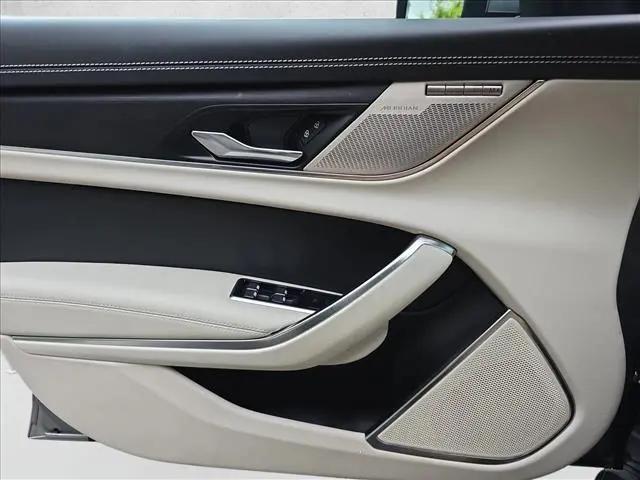 2024 Jaguar XF R-Dynamic SE P250 AWD Automatic