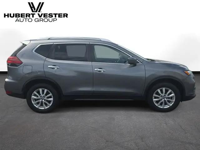 2020 Nissan Rogue SV FWD