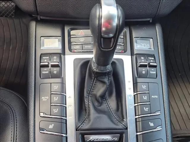 2018 Porsche Macan Macan