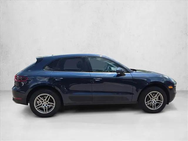 2018 Porsche Macan Macan