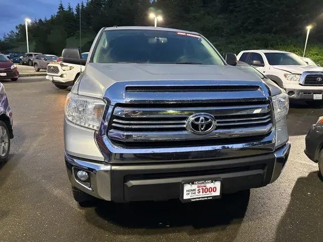 2017 Toyota Tundra SR5 5.7L V8