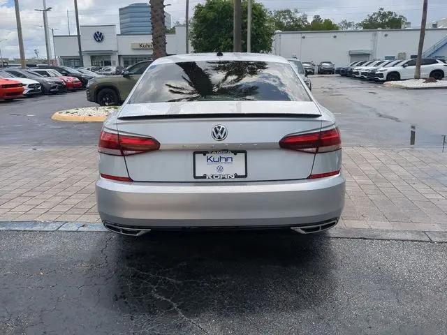 2020 Volkswagen Passat 2.0T R-Line