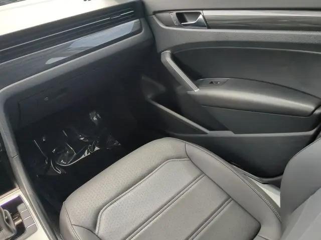 2020 Volkswagen Passat 2.0T R-Line