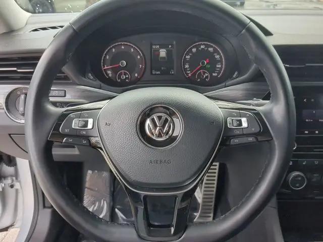 2020 Volkswagen Passat 2.0T R-Line