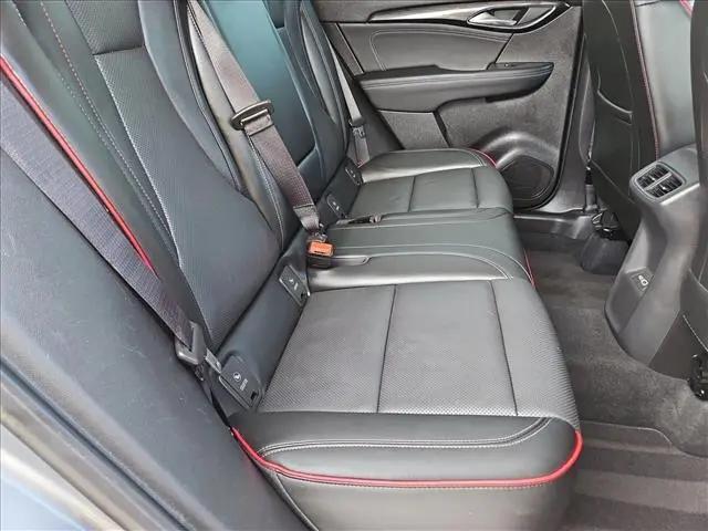 2022 Buick Envision FWD Essence