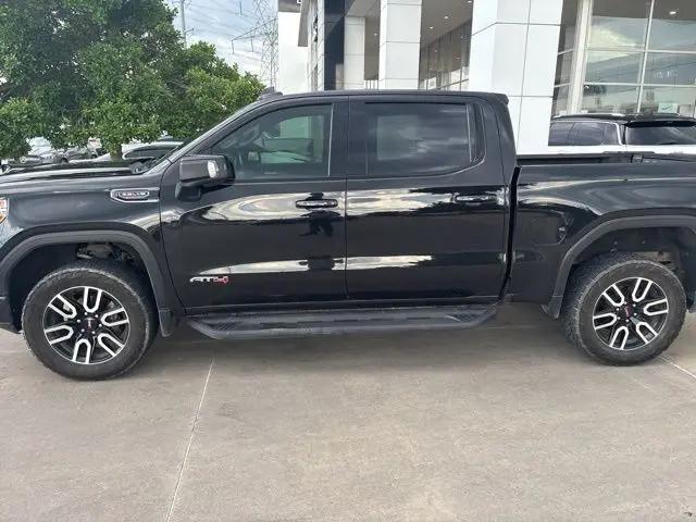 2022 GMC Sierra 1500 Limited 4WD Crew Cab Short Box AT4