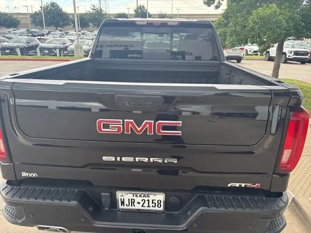 2022 GMC Sierra 1500 Limited 4WD Crew Cab Short Box AT4