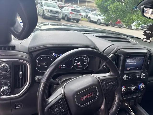 2022 GMC Sierra 1500 Limited 4WD Crew Cab Short Box AT4