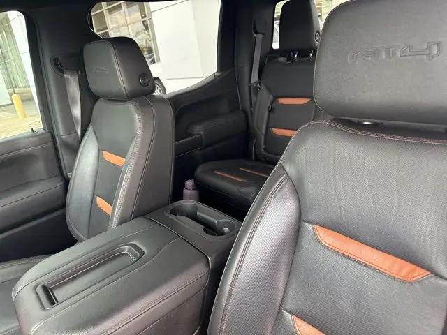 2022 GMC Sierra 1500 Limited 4WD Crew Cab Short Box AT4