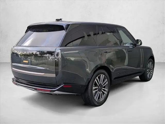 2024 Land Rover Range Rover P530 SE