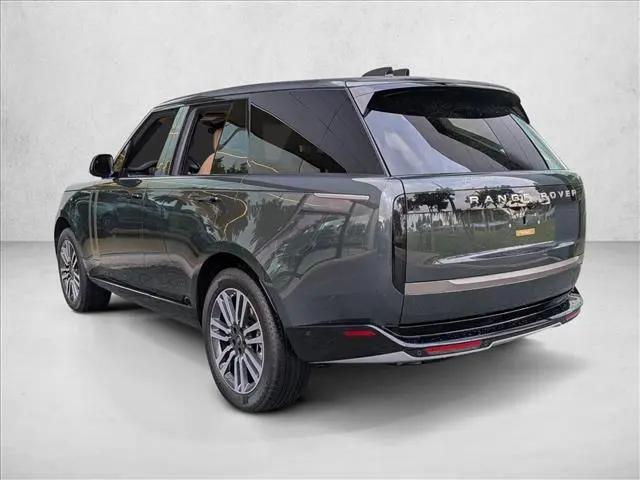 2024 Land Rover Range Rover P530 SE