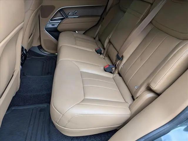 2024 Land Rover Range Rover P530 SE