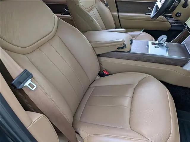 2024 Land Rover Range Rover P530 SE