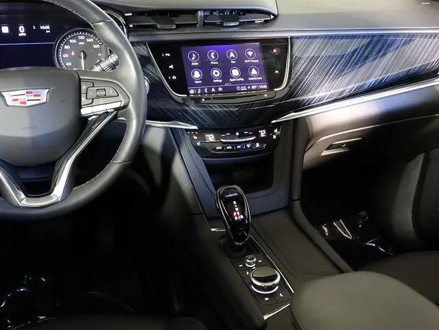 2024 Cadillac XT6 AWD Premium Luxury