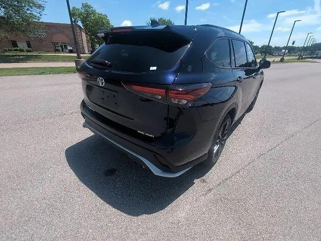 2025 Toyota Highlander XSE