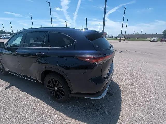 2025 Toyota Highlander XSE
