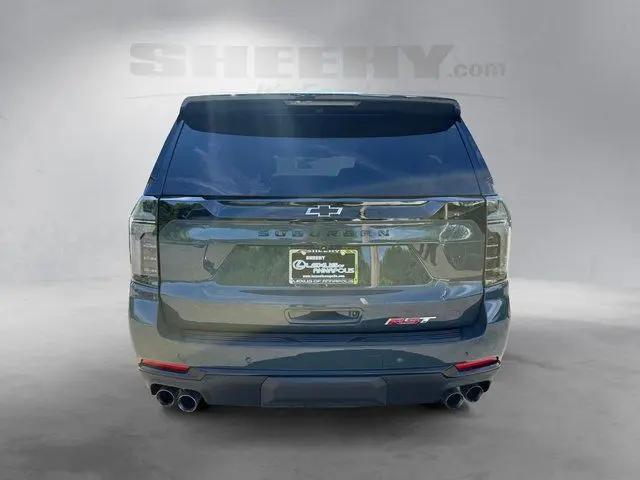 2025 Chevrolet Suburban 4WD RST