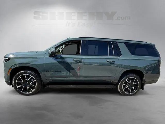 2025 Chevrolet Suburban 4WD RST