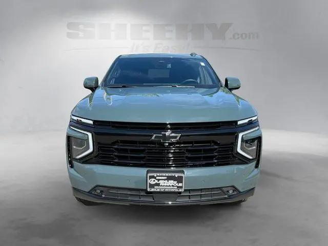2025 Chevrolet Suburban 4WD RST