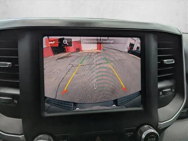 2022 Ram 1500 Big Horn Crew Cab 4x4 5'7" Box