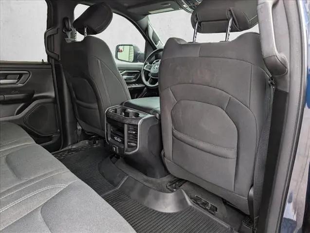 2022 Ram 1500 Big Horn Crew Cab 4x4 5'7" Box