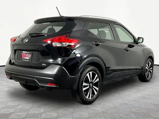 2019 Nissan Kicks SV