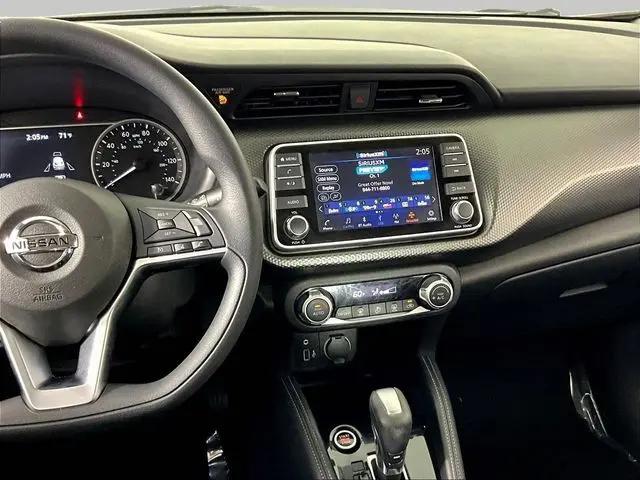 2019 Nissan Kicks SV