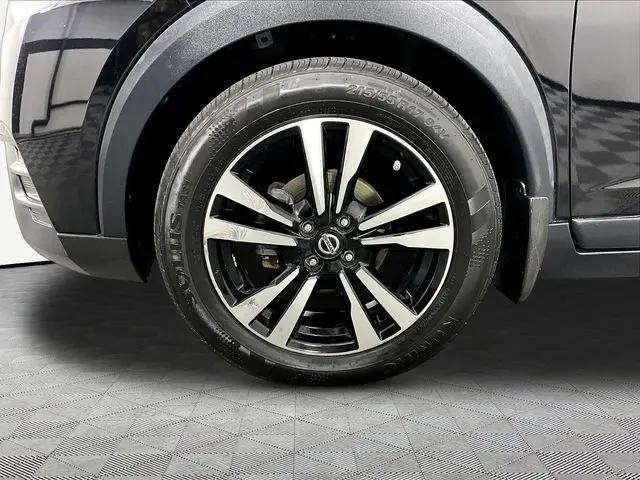 2019 Nissan Kicks SV