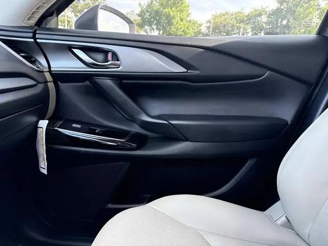 2023 Mazda CX-9 Touring Plus