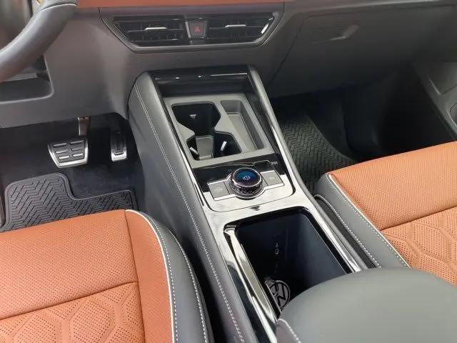 2026 Volkswagen Tiguan SEL R-Line Turbo