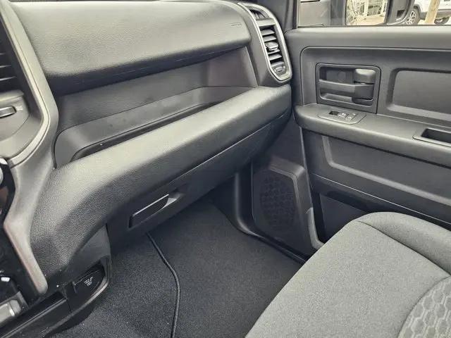 2026 Ram 2500 Black Express Crew Cab 4x4 6'4" Box
