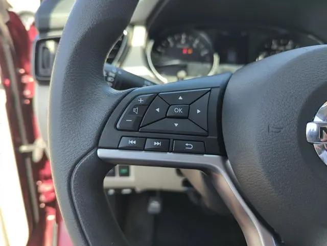 2020 Nissan Rogue Sport SV FWD Xtronic CVT
