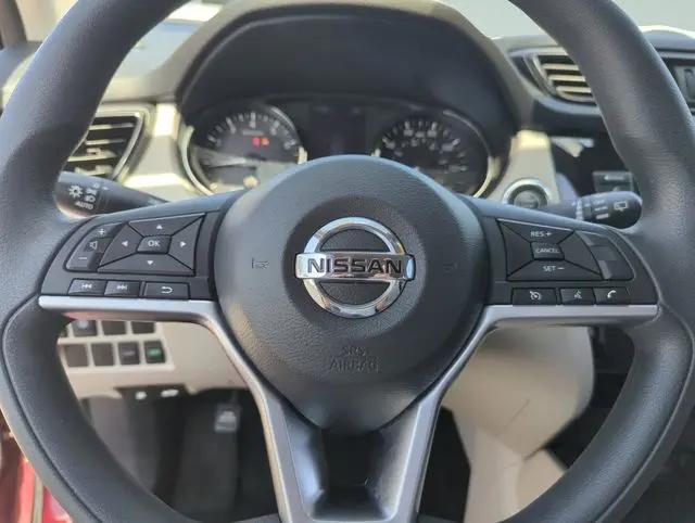 2020 Nissan Rogue Sport SV FWD Xtronic CVT