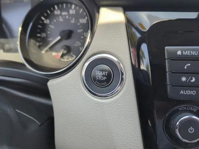 2020 Nissan Rogue Sport SV FWD Xtronic CVT