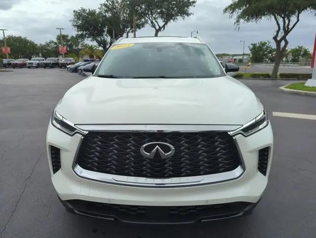 2023 INFINITI QX60 LUXE