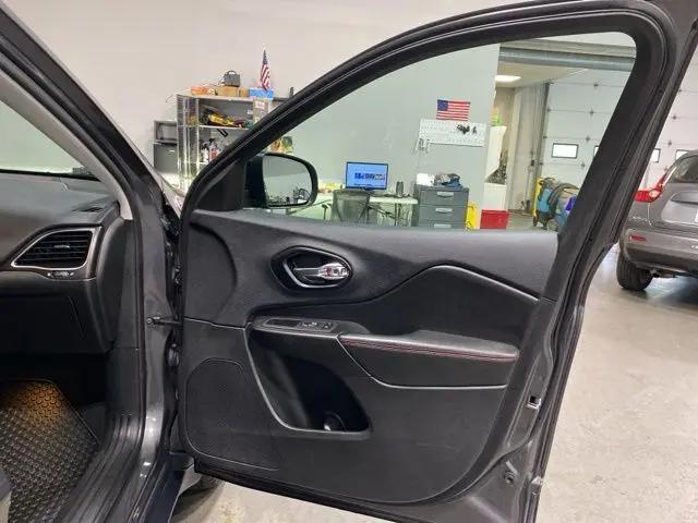 2022 Jeep Cherokee Trailhawk 4x4