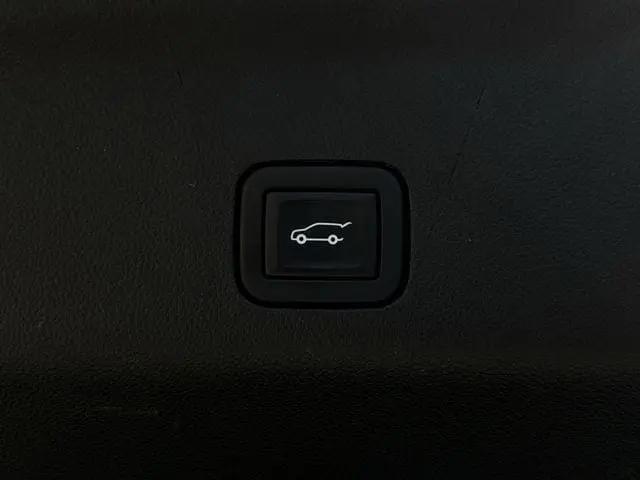 2021 Cadillac Escalade 2WD Sport